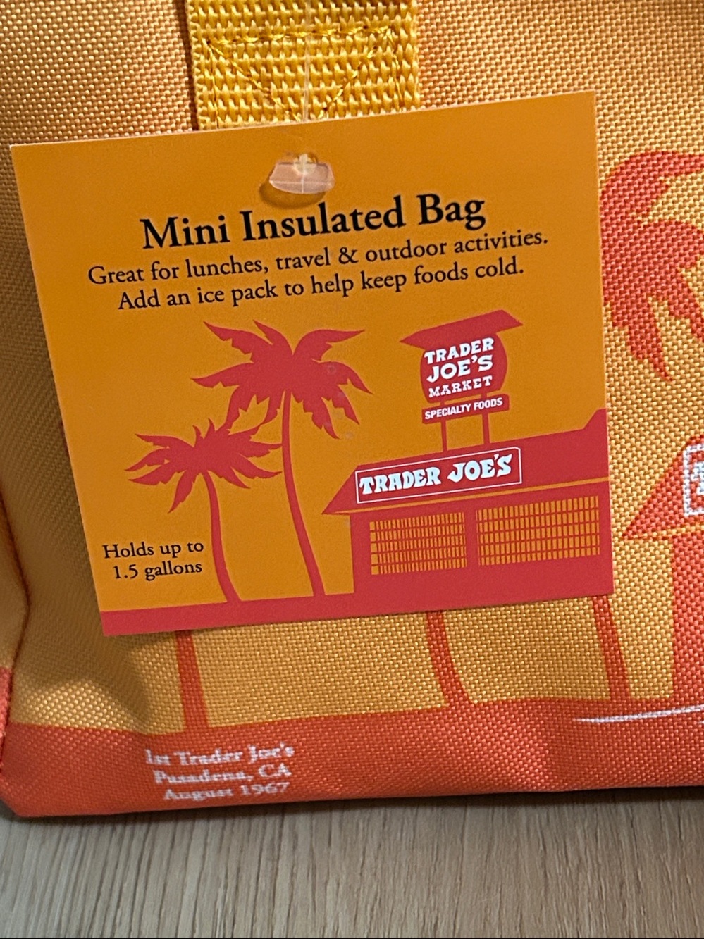Trader Joe's Mini Insulated Lunch Bag in Bright Orange with Green Accents NEW - Picture 2 of 15